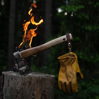 Kootamo Nahkahanskat, Work, Bushcraft