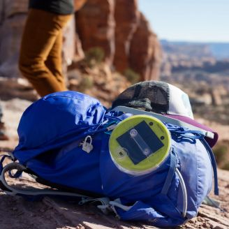 Luci Pro Outdoor 2.0 + Mobile Charging