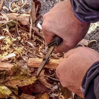 Mora Bushcraft Survival Hiiliteräspuukko