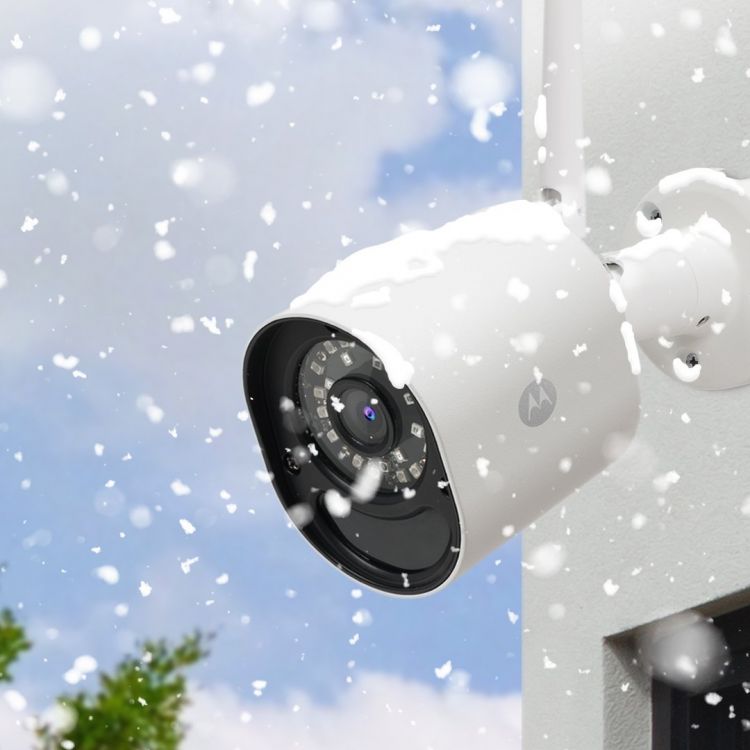 Motorola Focus 72 Outdoor Surveillance Camera - Mökkimies.com